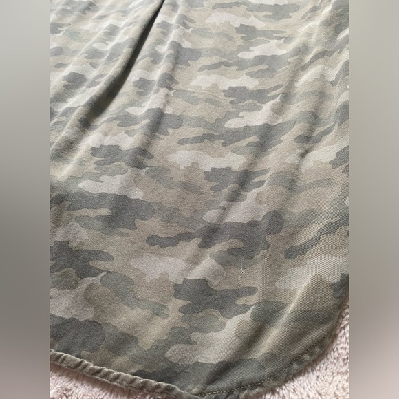 American Eagle Boyfriend Fit Camo Shirt - Picture 4 of 7